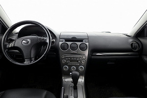 Mazda 6 Luxury ATM 2.0 104kW (5 foto / 7)