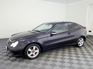 Mercedes-Benz C 220 Luxury 2.2 CDI 105kW (2 foto / 8)