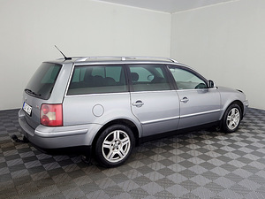 Volkswagen Passat Highline Facelift 2.0 TDI 100kW (3 foto / 7)
