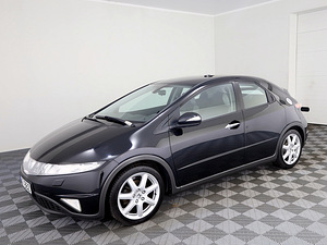 Honda Civic Elegance ATM 1.8 103kW (2 foto / 8)