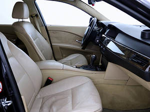 BMW 530 M-Pakett ATM 3.0 D 160kW (6 foto / 7)