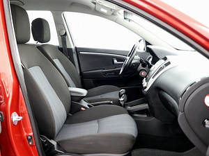 Kia Ceed Facelift 1.6 CRDi 85kW (6 foto / 7)