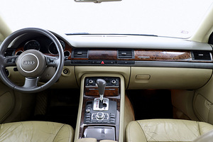 Audi A8 Quattro ATM 3.0 TDI 171kW (5 foto / 8)