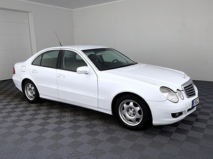 Mercedes-Benz E 200 Elegance Facelift ATM 1.8 120kW (1 foto / 7)