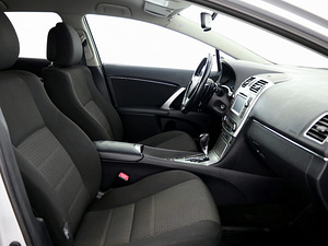 Toyota Avensis Linea Sol Facelift ATM 2.2 D-CAT 110kW (6 foto / 9)