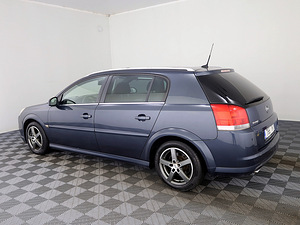 Opel Signum Cosmo Facelift ATM 3.0 CDTi 135kW (4 foto / 7)