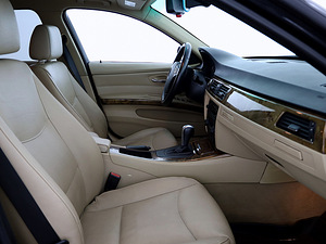 BMW 325 xDrive Executive ATM 3.0 Xi 160kW (6 foto / 8)