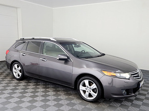 Honda Accord Luxury ATM 2.2 i-DTEC 110kW (1 foto / 7)