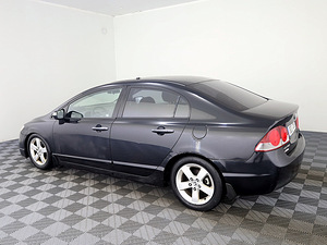 Honda Civic Elegance ATM 1.8 103kW (4 foto / 7)