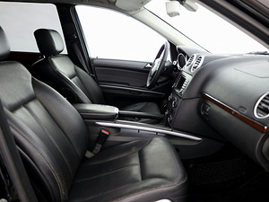 Mercedes-Benz GL 320 Luxury 3.0 CDI 165kW (6 foto / 8)