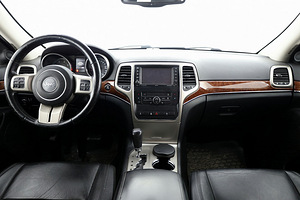 Jeep Grand Cherokee Limited ATM 3.0 CRD 177kW (5 foto / 7)