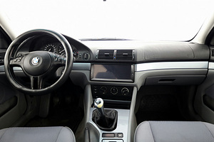 BMW 520 Business Facelift 2.2 125kW (5 foto / 7)