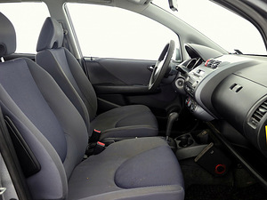 Honda Jazz Elegance ATM 1.3 61kW (6 foto / 7)
