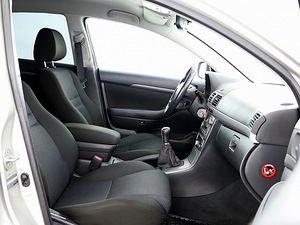 Toyota Avensis Linea Sol Facelift 2.0 108kW (6 foto / 9)