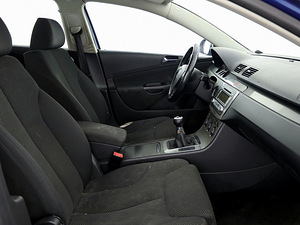 Volkswagen Passat Comfortline 2.0 110kW (6 foto / 7)