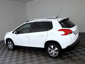 Peugeot 2008 Elegance ATM 1.2 60kW (4 foto / 9)