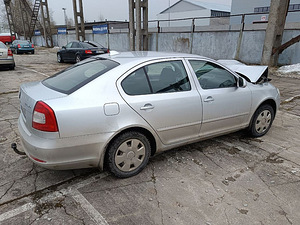 Skoda Octavia Comfortline Facelift 1.6 TDI 77kW (3 foto / 7)