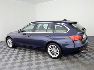BMW 320 xDrive Touring ATM 2.0 D 135kW (4 foto / 8)