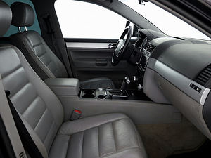 Volkswagen Touareg Highline Facelift ATM 2.5 TDI 128kW (6 foto / 7)