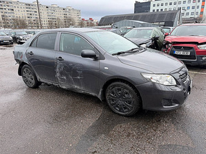 Toyota Corolla Linea Sol 1.6 91kW (1 foto / 7)