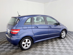 Mercedes-Benz B 180 Avantgarde Facelift ATM 2.0 85kW (3 foto / 7)