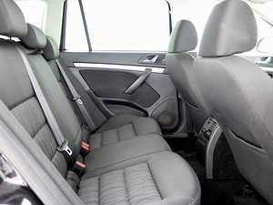 Skoda Octavia Comfortline Facelift ATM 1.8 118kW (7 фото из 7)