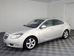 Opel Insignia Cosmo LPG 4x4 2.8 191kW (2 фото из 8)