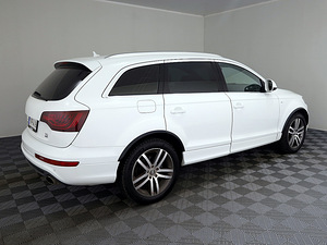 Audi Q7 S-line Facelift ATM 3.0 180kW (3 фото из 9)