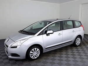 Peugeot 5008 Elegance 1.6 88kW (2 фото из 8)
