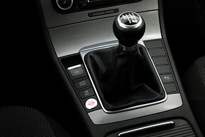 Volkswagen Passat Comfortline 1.8 118kW (8 foto / 9)