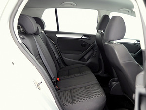 Volkswagen Golf Comfortline ATM 1.2 77kW (7 foto / 8)