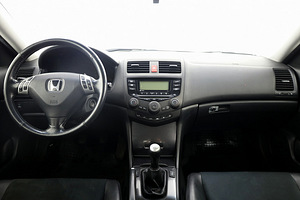 Honda Accord Sport 2.0 114kW (5 foto / 7)