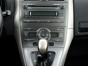 Toyota Auris Linea Sol ATM 1.6 91kW (8 foto / 9)