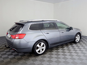 Honda Accord Luxury ATM 2.2 i-DTEC 110kW (3 foto / 8)