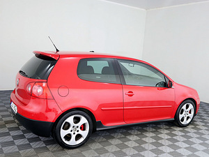 Volkswagen Golf GTI ATM 2.0 147kW (3 foto / 9)