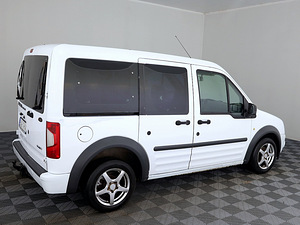 Ford Tourneo Connect Facelift 1.8 TDCi 66kW (3 foto / 7)