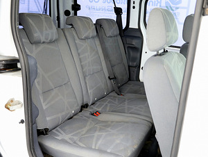 Ford Tourneo Connect Facelift 1.8 TDCi 66kW (7 foto / 7)