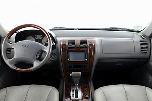 Hyundai Terracan Luxury ATM 2.9 CRDi 120kW (5 foto / 9)