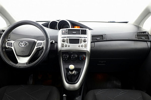 Toyota Verso Linea Sol 1.6 97kW (5 foto / 9)