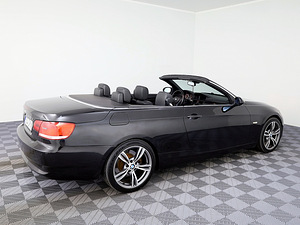 BMW 330 Cabrio ATM 3.0 D 170kW (3 фото из 9)