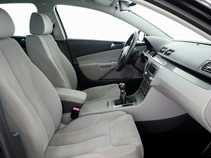 Volkswagen Passat Comfortline 2.0 110kW (6 foto / 7)
