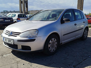 Volkswagen Golf Comfortline 1.6 85kW (2 foto / 6)