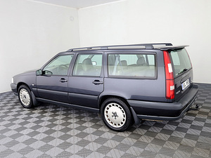 Volvo XC70 Summum AWD ATM 2.4 142kW (4 foto / 7)
