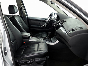 BMW X5 Executive Facelift ATM 3.0 D 160kW (6 foto / 7)