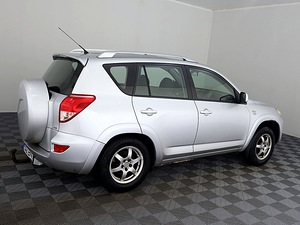 Toyota RAV4 Linea Sol 2.2 D-CAT 130kW (3 foto / 8)