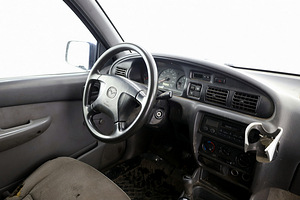 Mazda B2500 Pickup 4x4 2.5 TD 57kW (5 foto / 7)