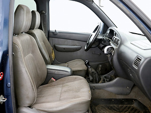 Mazda B2500 Pickup 4x4 2.5 TD 57kW (6 foto / 7)