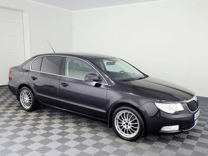 Skoda Superb Highline 1.4 92kW (1 foto / 7)