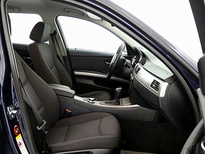 BMW 320 Touring ATM 2.0 D 130kW (6 foto / 7)