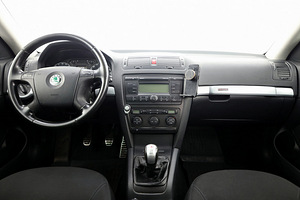 Skoda Octavia Scout 4x4 2.0 TDI 103kW (5 foto / 9)